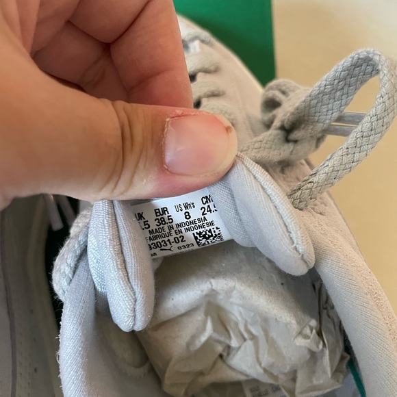 Puma Suede Classic Selflove Sneakers - Picture 9 of 12